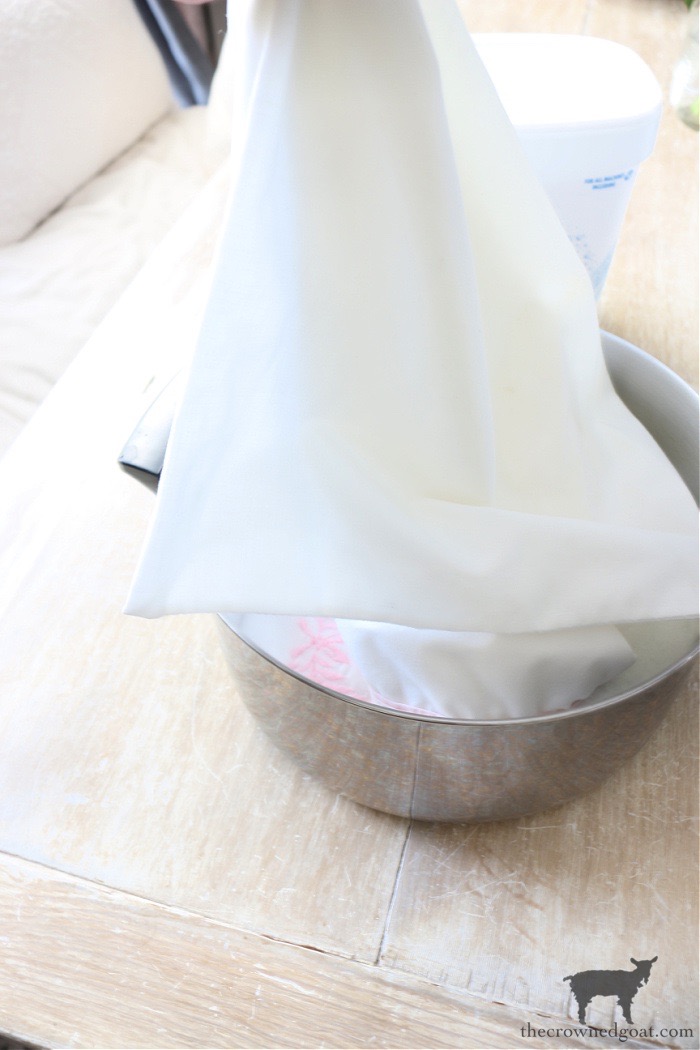 How to Clean Vintage Pillowcases