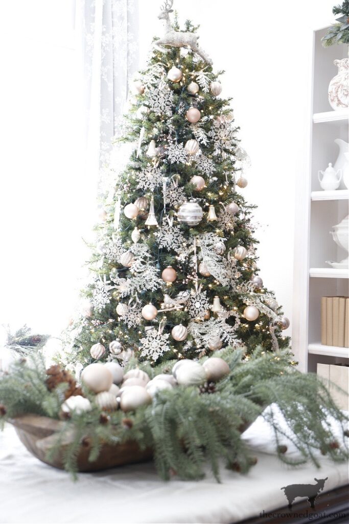 Champagne Upside Down Half Christmas Tree – Lush 879 Branch Tips